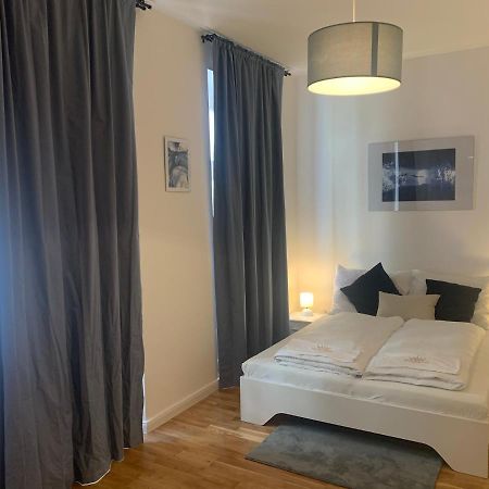 New Apartments Chain Florenc Praga Esterno foto