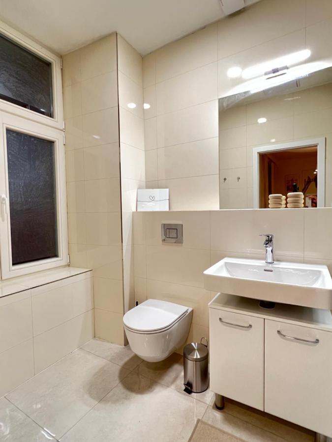 New Apartments Chain Florenc Praga Esterno foto