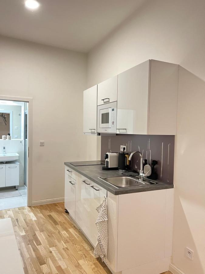 New Apartments Chain Florenc Praga Esterno foto